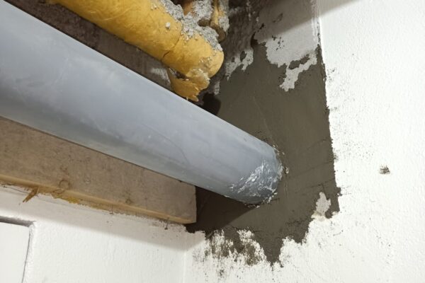 Endurnýjun á gömlu pottjárns frárennsli í Hafnarfirði - múrvinna