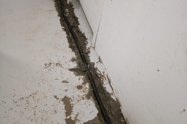 Viðgerð á ofnalögn í plötu