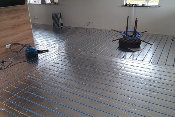 Uppsetning á Flooré gólfhitakerfi