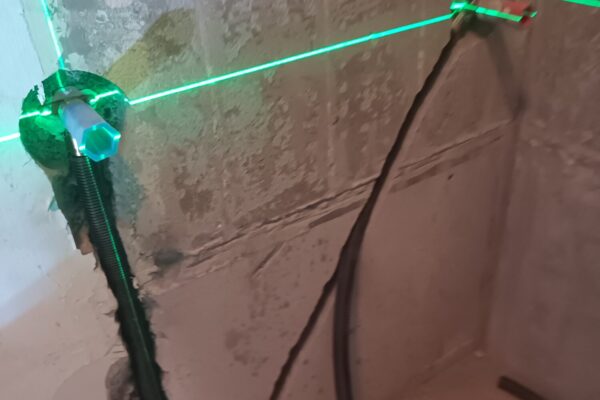 Uppsetning á lögnum fyrir handklæðaofn