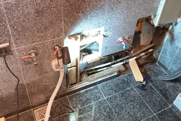 Viðgerð á neysluvatnslögnum